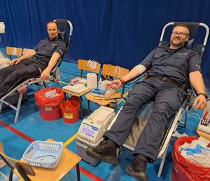 akcja oddawania krwi z włoszczowskimi policjantami