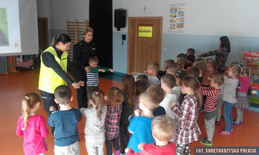 Przedszkole W Bilczy Gmina Morawica Bezpieczeństwo przedszkolaków z Bilczy - Aktualności - Policja