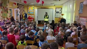 Policjanci w trakcie spotkania