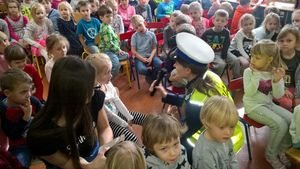 Policjanci w trakcie spotkania