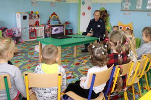 Policjanci w trakcie spotkania