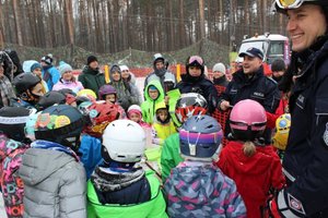 Policjanci odwiedzili szkółkę narciarską