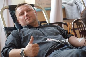Staszowscy policjanci po raz kolejny włączyli się w akcję oddawania krwi