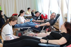 Staszowscy policjanci po raz kolejny włączyli się w akcję oddawania krwi