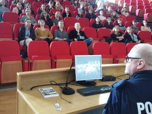 Świętokrzyscy Policjanci na spotkaniu ze studentami