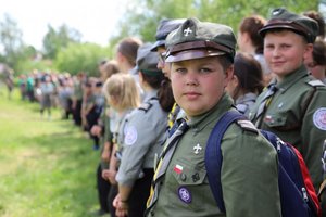 Im bliżej rozpoczęcia apelu tym bardziej robiło się gwarnie