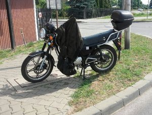 porzucony motocykl