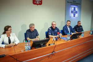 Podpisanie umowy na budowę nowego Komisariatu Policji w Chmielniku