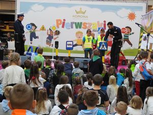 Policjanci w trakcie spotkania