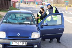 Policjanci w  trakcie działań