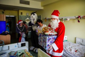 Święty Mikołaj dotarł do szpitala