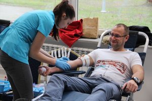 Staszowscy policjanci i pracownicy cywilni już po raz kolejny oddali krew