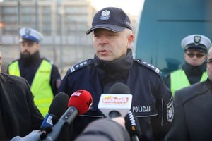 policjanci inspekcja transportu drogowego i wojewoda świętokrzyski