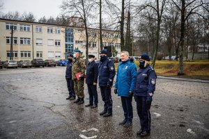 Kolejne elektryczne radiowozy trafiły do świętokrzyskich policjantów