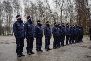 Kolejne elektryczne radiowozy trafiły do świętokrzyskich policjantów