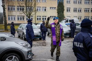 Kolejne elektryczne radiowozy trafiły do świętokrzyskich policjantów