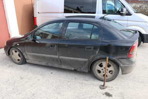 pojazd opel