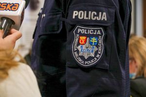 uczestnicy spotkania w komendzie miejskiej policji