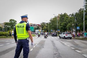 policjanci na trasie wyściguTour De Pologne