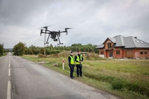 policjanci podczas ćwiczeń