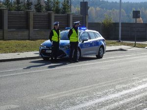 Dzień Wszystkich Świętych – policjanci dbają o bezpieczeństwo