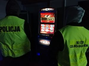 Nielegalne automaty do gier zabezpieczone przez funkcjonariuszy