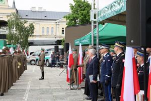 uczestnicy uroczystości