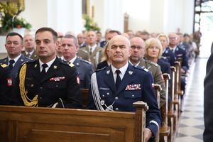 w Sanktuarium na Świętym Krzyżu odbyła się pielgrzymka służb mundurowych