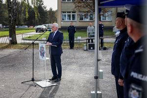 uroczystość przekazania motocykli
