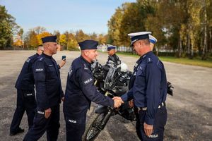 uroczystość przekazania motocykli