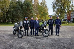 uroczystość przekazania motocykli