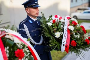 złożenie kwiatów
