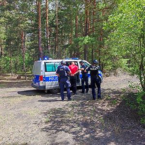 policjanci podczas ćwiczeń