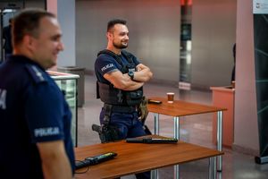 Międzynarodowy Salon Przemysłu Obronnego z udziałem policjantów