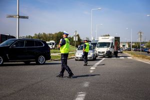 Międzynarodowy Salon Przemysłu Obronnego z udziałem policjantów