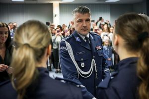 uczestnicy uroczystości ślubowania