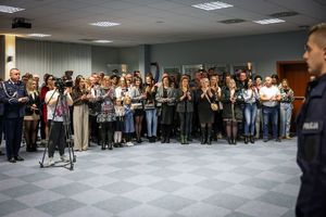 uczestnicy uroczystości ślubowania