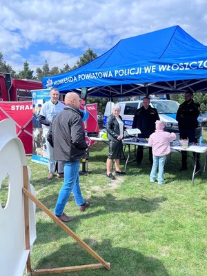 Rodzinny piknik z włoszczowskimi policjantami
