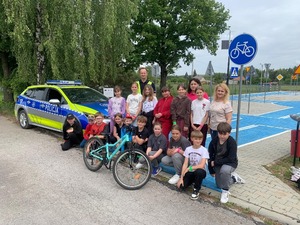 policjanci podczas prowadzonego egzaminu