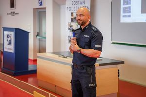 Świętokrzyscy Policjanci na Pikniku Edukacyjnym Akademii Nauk Stosowanych w Kielcach