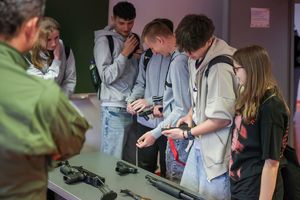Świętokrzyscy Policjanci na Pikniku Edukacyjnym Akademii Nauk Stosowanych w Kielcach
