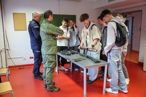 Świętokrzyscy Policjanci na Pikniku Edukacyjnym Akademii Nauk Stosowanych w Kielcach