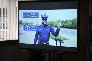 Bezpieczna hulajnoga – wspólna inicjatywa Policji i Starostwa Powiatowego w Kielcach