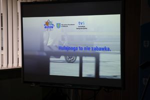 Bezpieczna hulajnoga – wspólna inicjatywa Policji i Starostwa Powiatowego w Kielcach