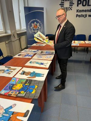 komisja oraz prace plastyczne