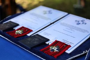 Uroczystości na leśnej polanie Wykus