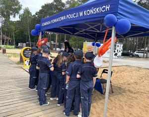 Policjanci z Nieetatowego Zespołu Policji Wodnej rozpoczynają służbę w Sielpi