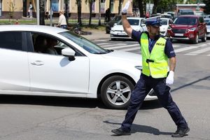 Policjant ruchu drogowego.