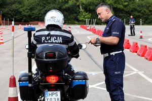 Policjant ruchu drogowego.