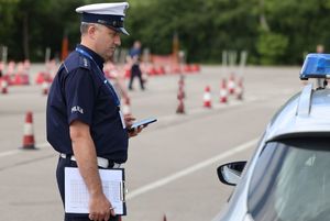 Policjant ruchu drogowego.